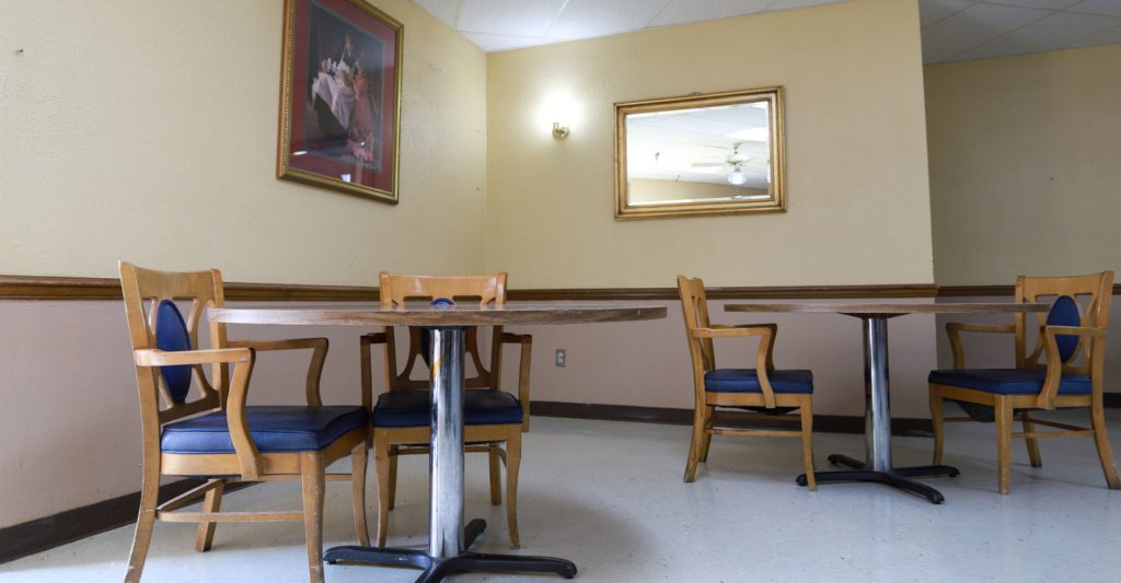 Dinning room at Chapel woods a skilled nursing facility